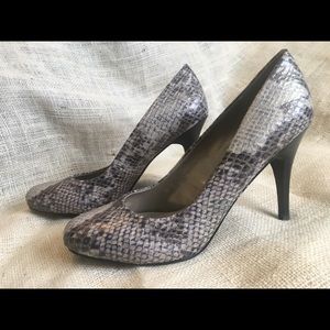 Gray Snake Print Heels Jessica Simpson Rou…